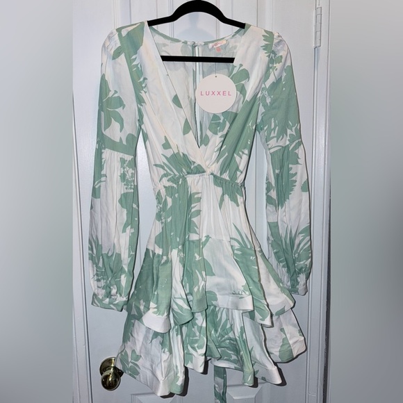 Luxxel Leafy Mint Green and White dress - Picture 2 of 7